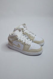 AJ1 Beige — Sample Pair