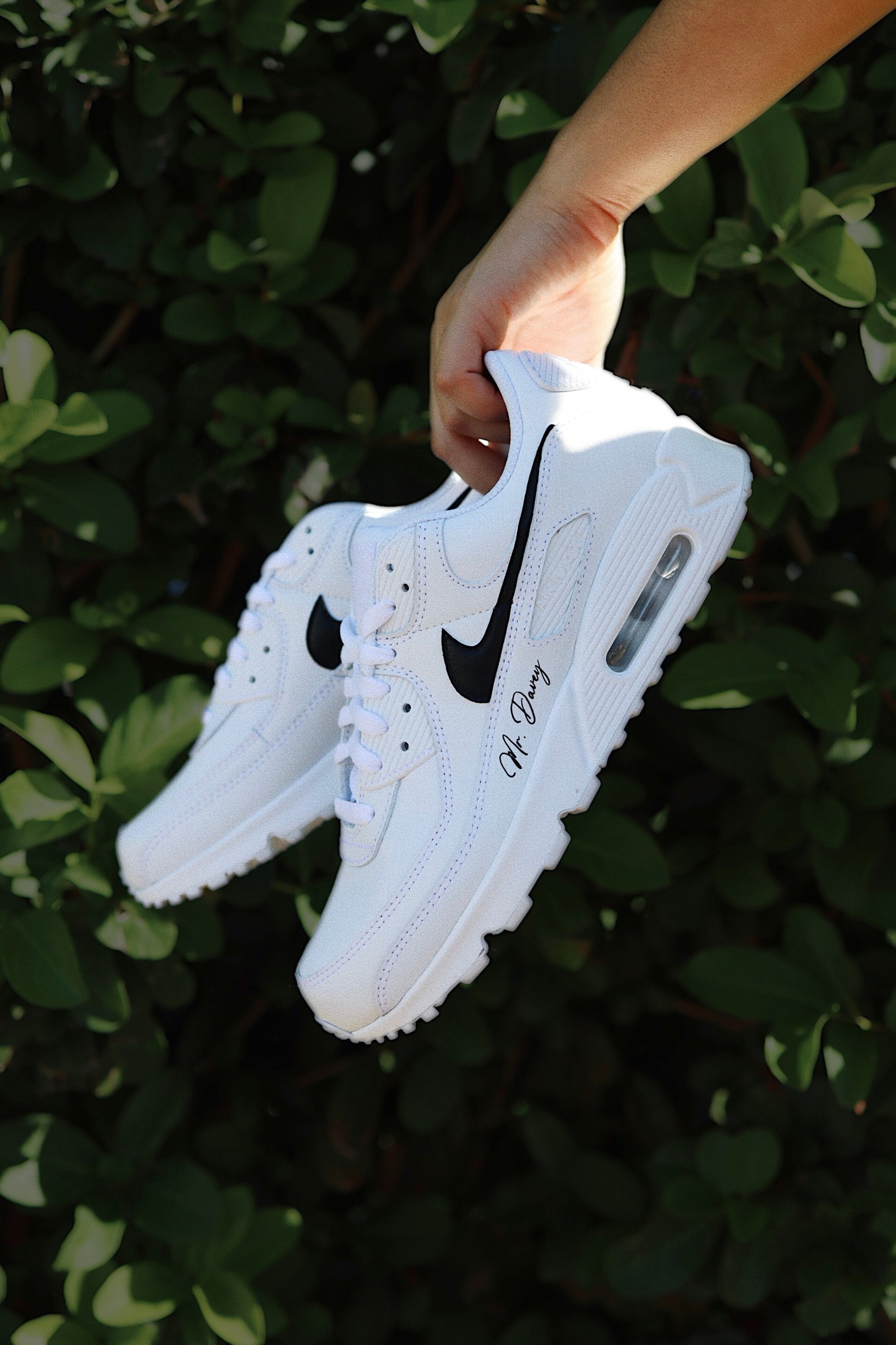 white nike air max black swoosh