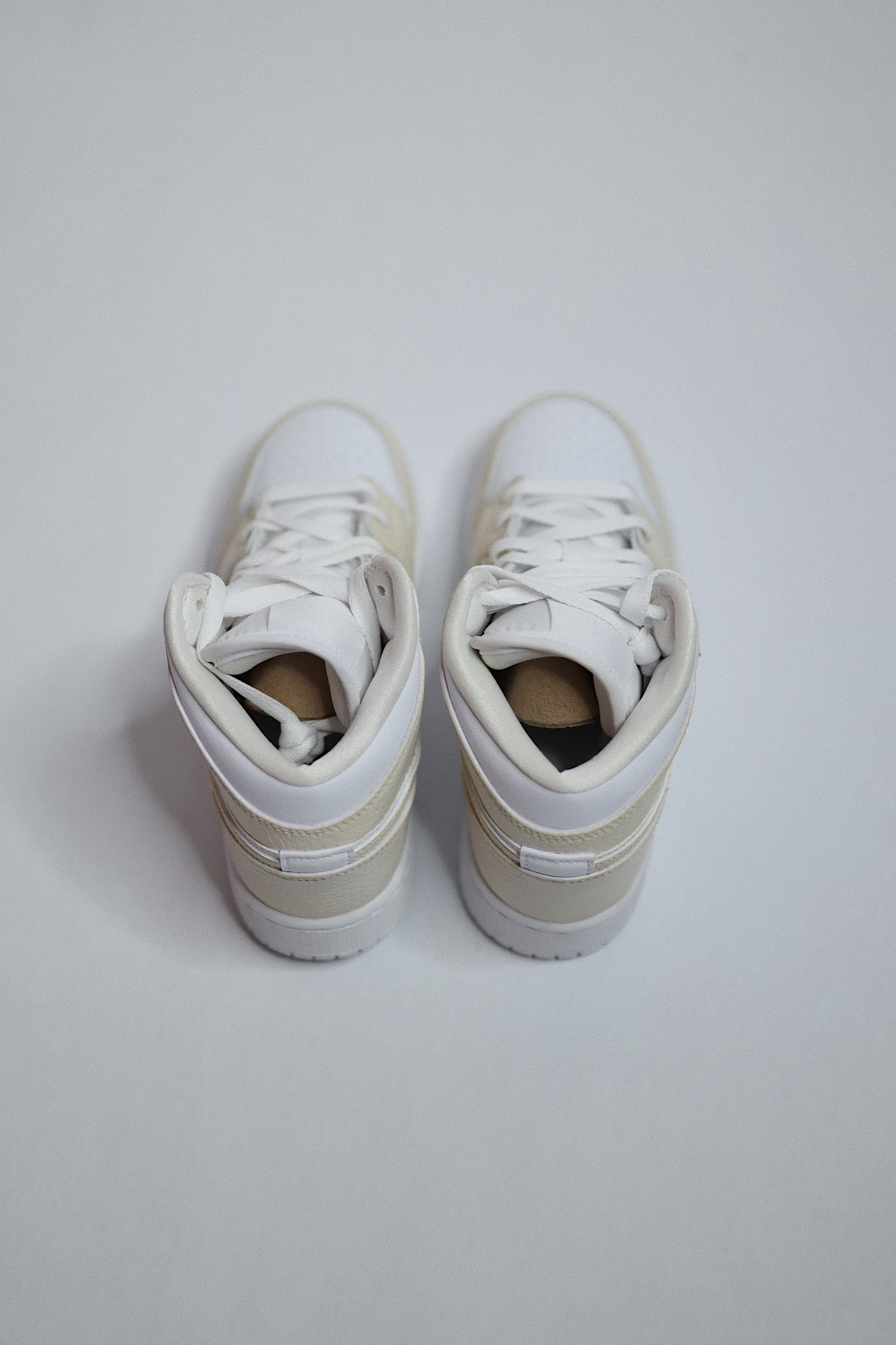 AJ1 Beige — Sample Pair