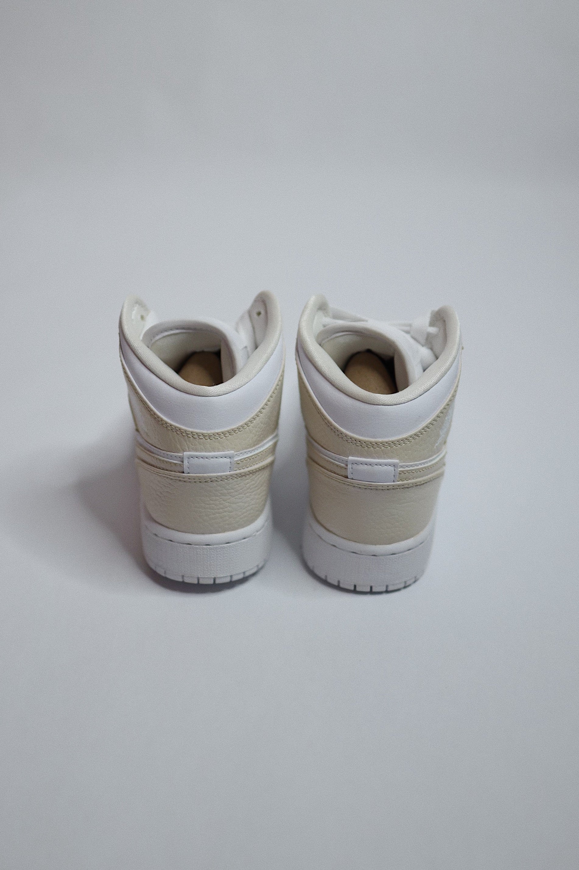 AJ1 Beige — Sample Pair