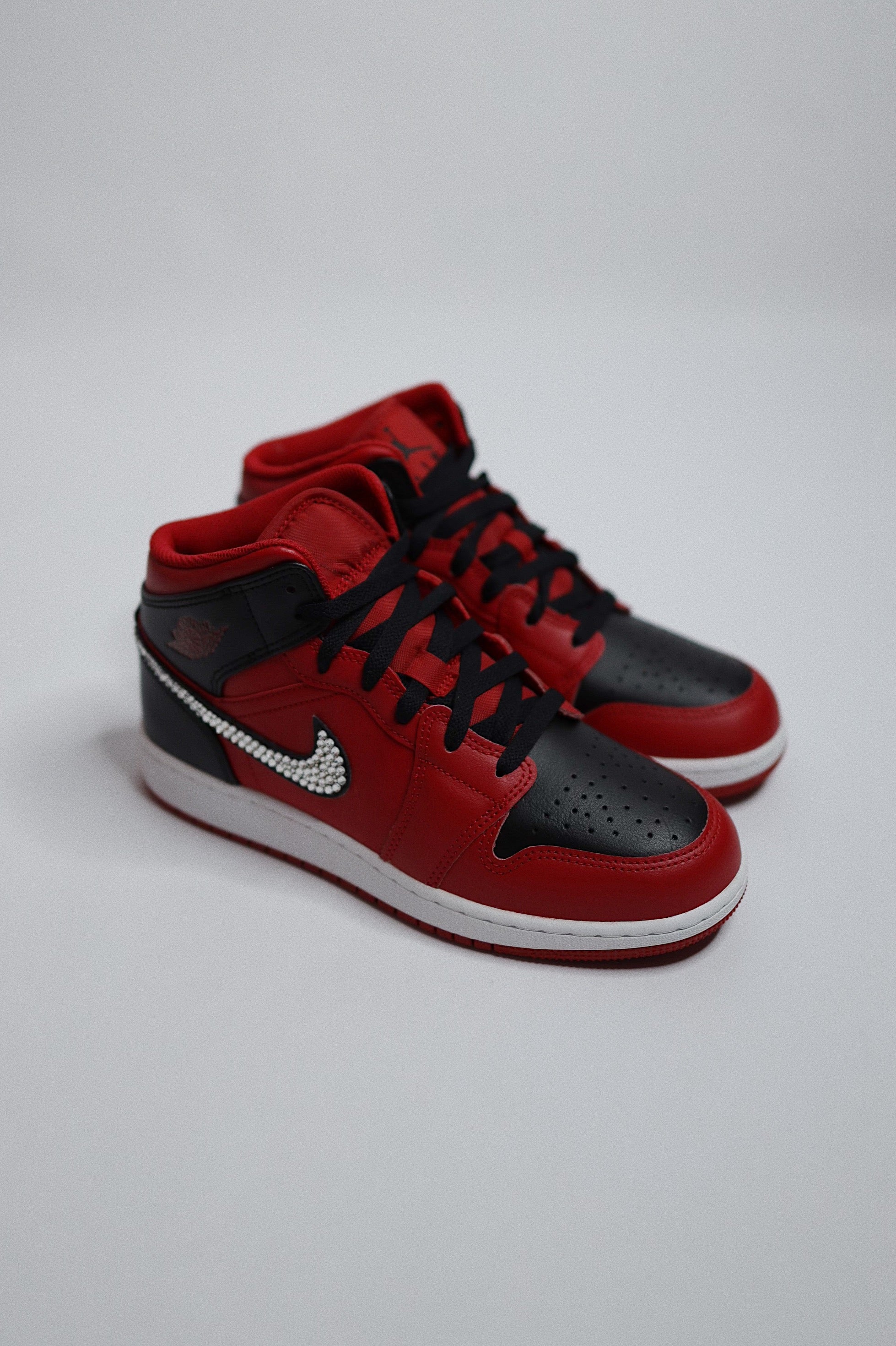 AJ1 Reverse Bred Bling  — Sample Pair