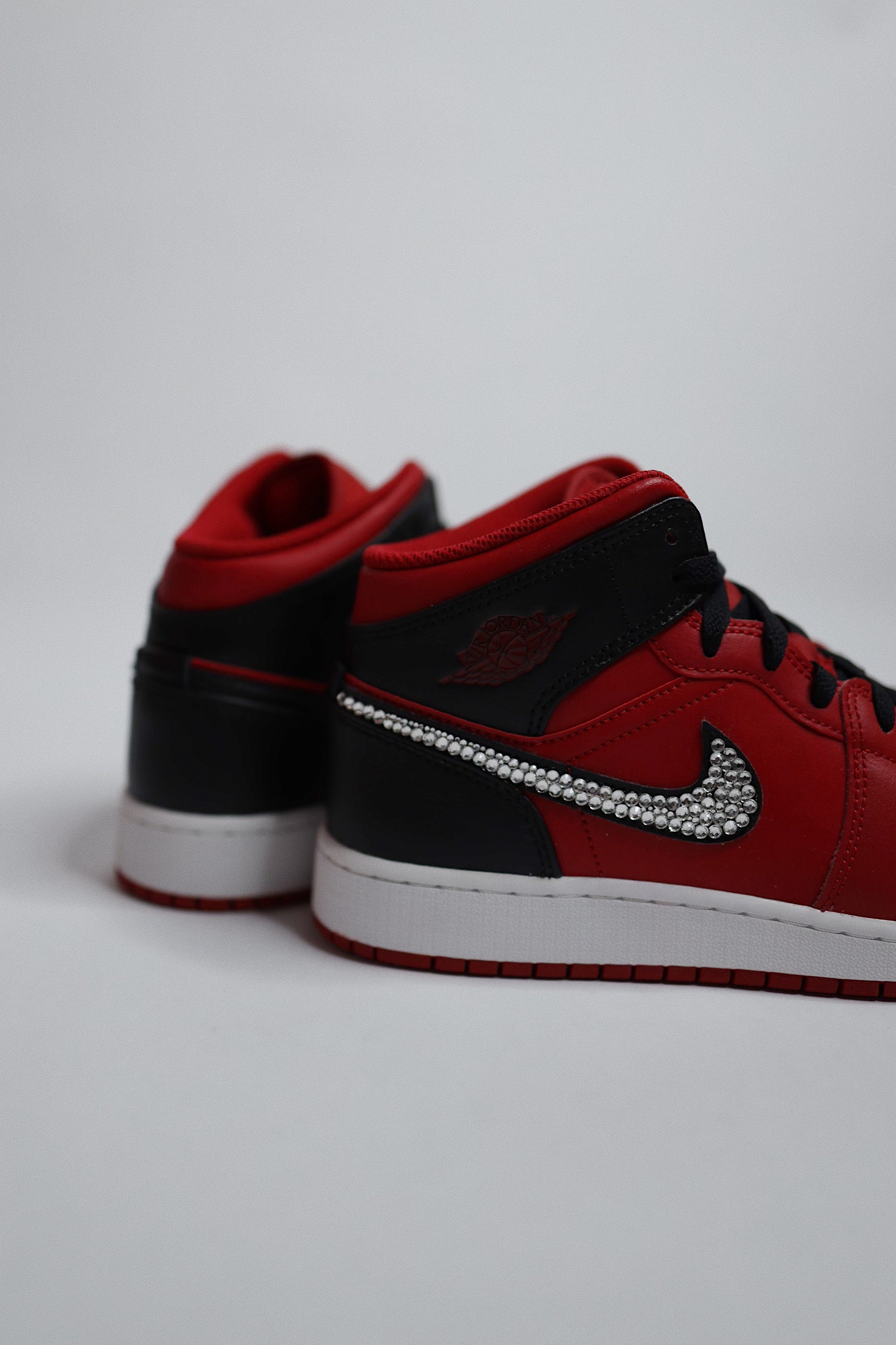 AJ1 Reverse Bred Bling  — Sample Pair